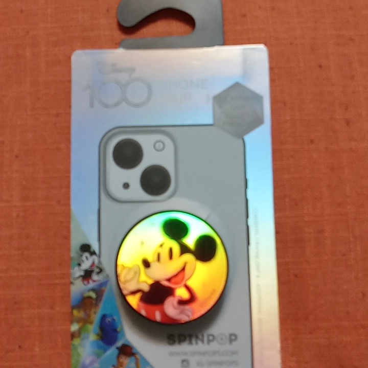 Mickey Pop Socket.